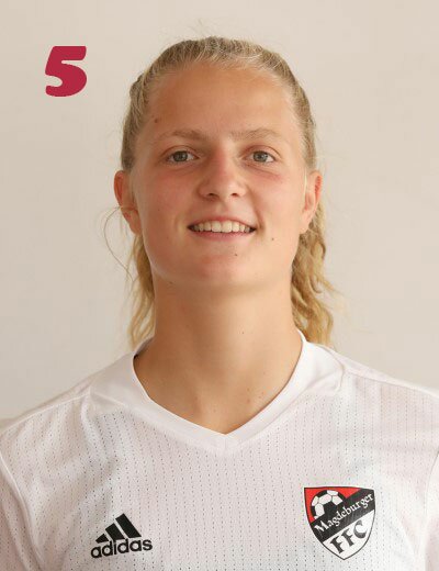 2017 Nina Raecke