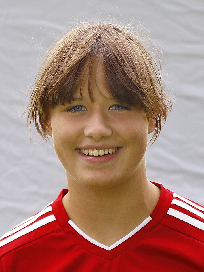 naujoks lisa-marie